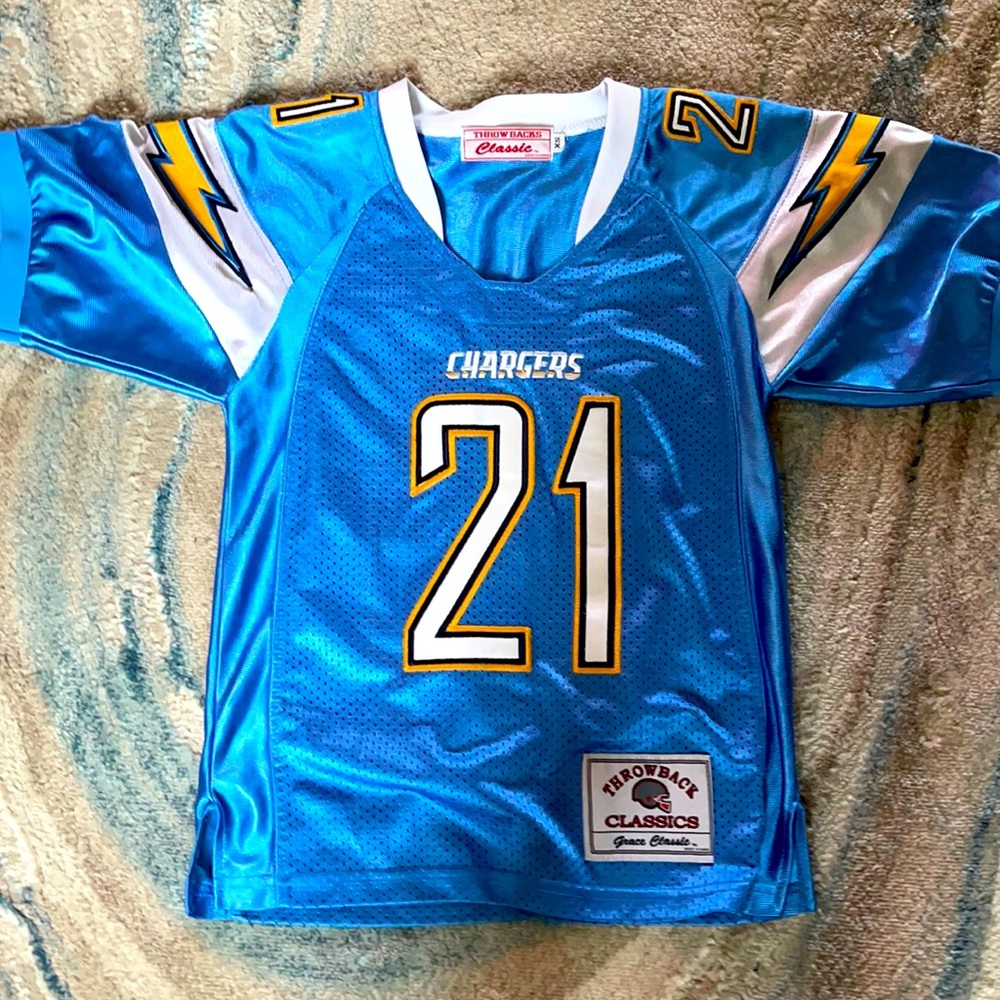 Boys size xs jersey